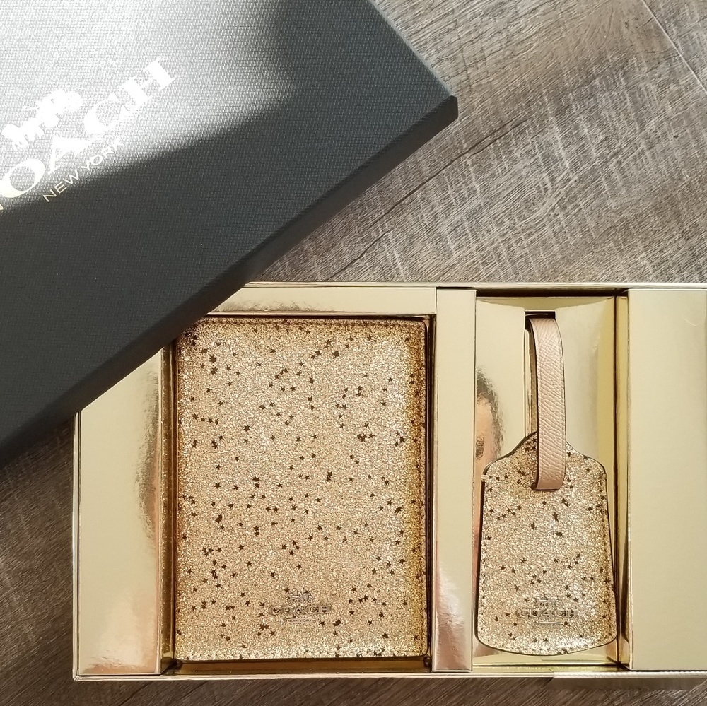 🍒NIB🍒 BOXED COACH JETSETTER TRAVEL SET - Picture 8 of 8